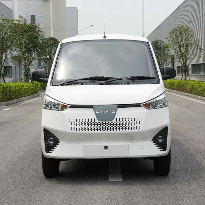Міні EV фургон